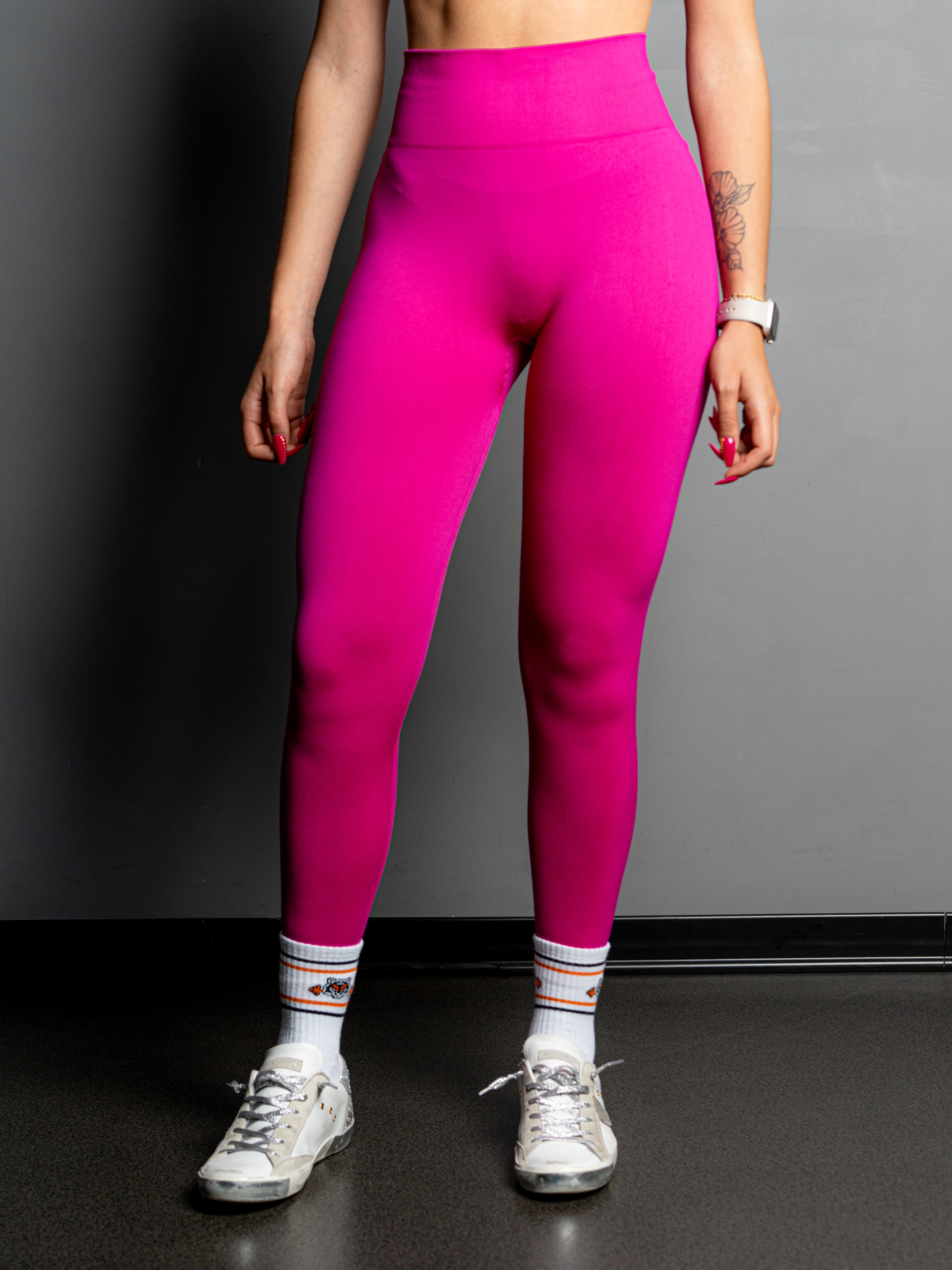FUCSIA DOUBLE CURL LEGGINGS
