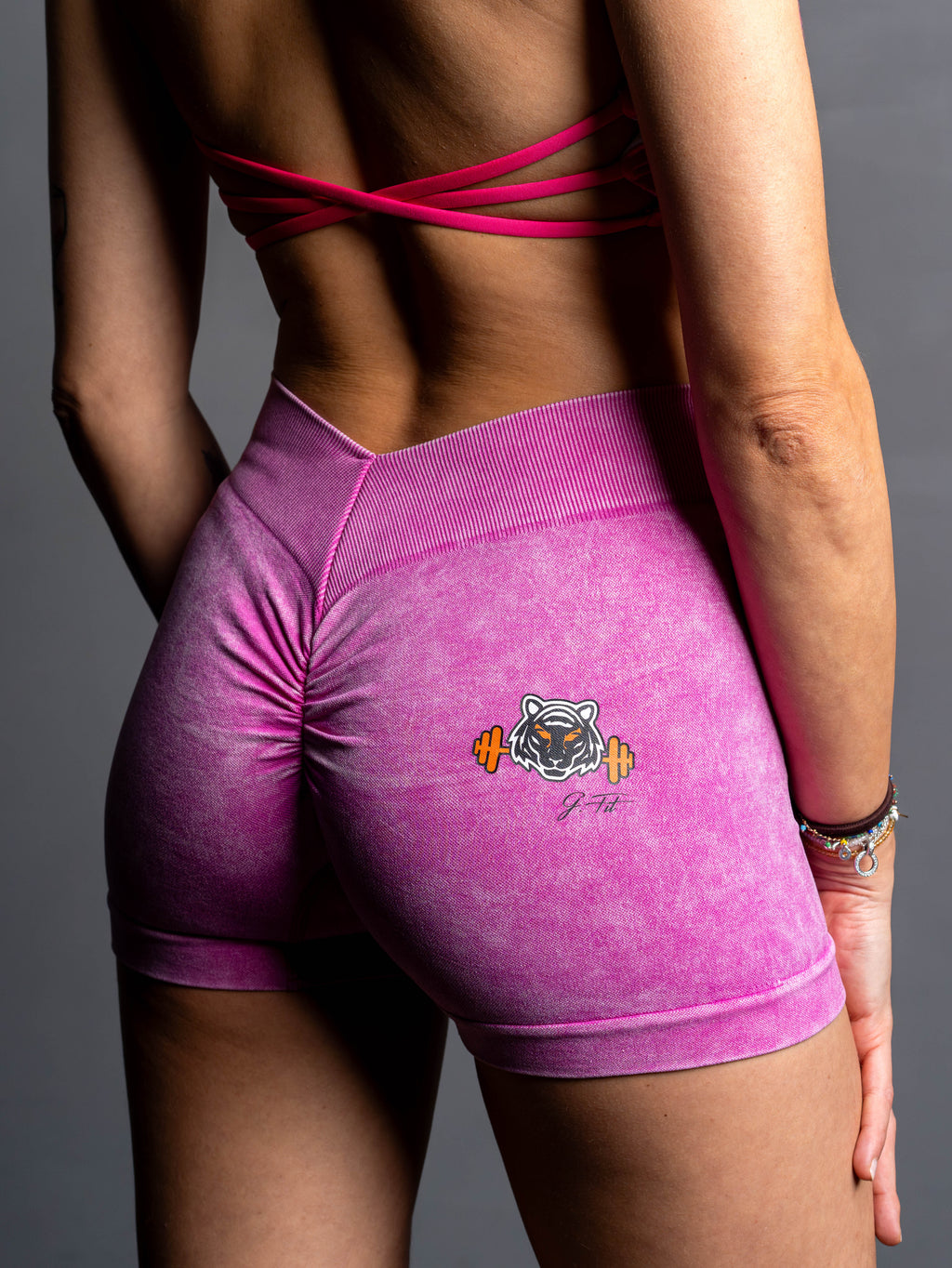 ROSE PUSH UP SHORT