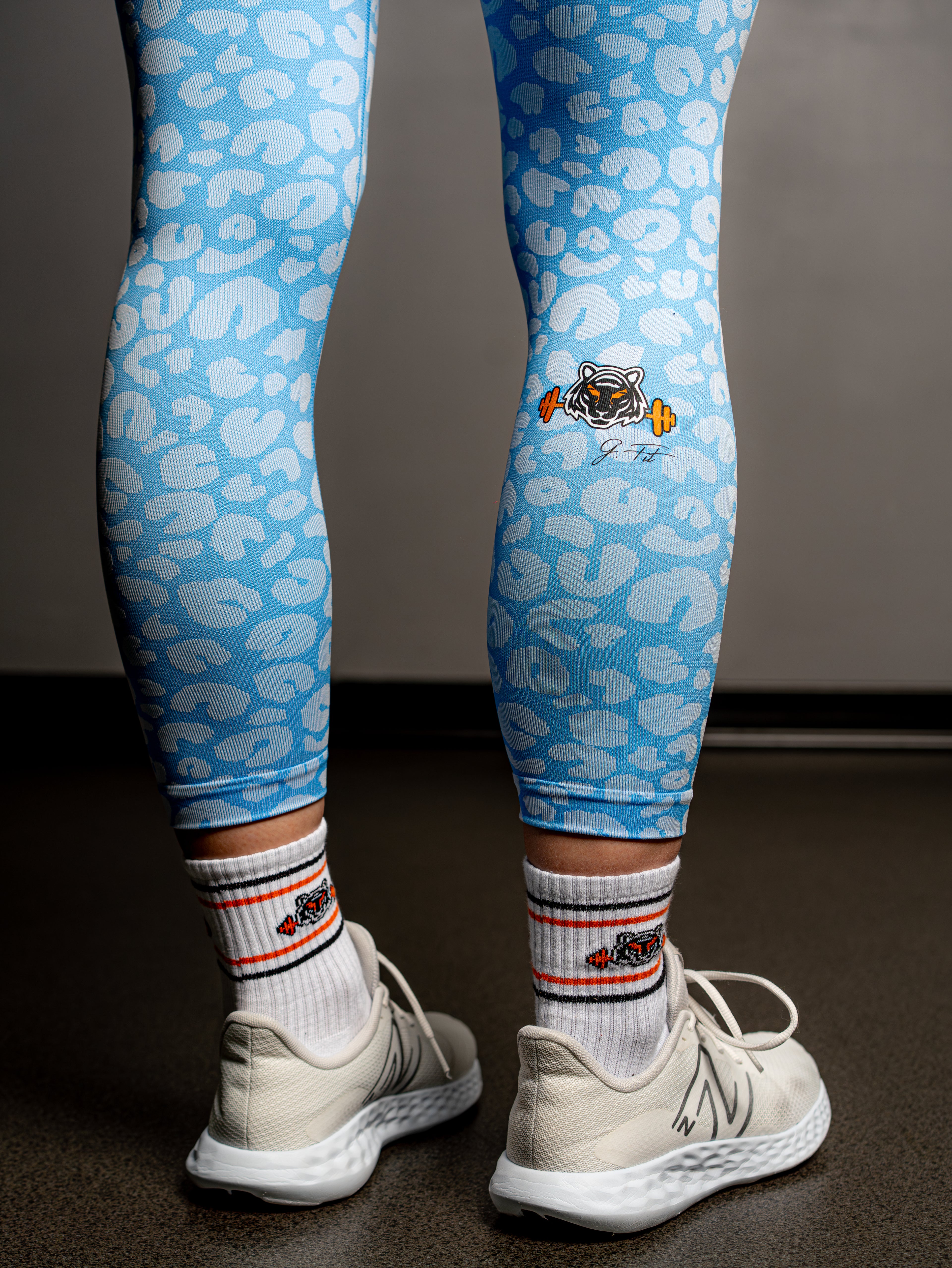 BLUE SKY LEO LEGGINGS