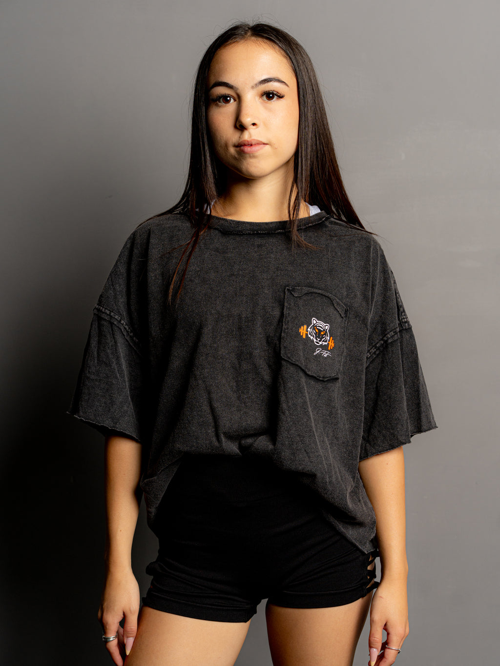 GREY STREET STYLE T-SHIRT