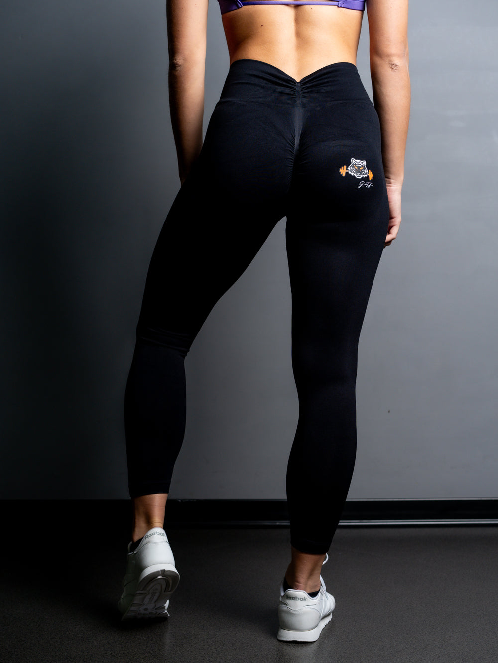 BLACK DOUBLE CURL LEGGINGS