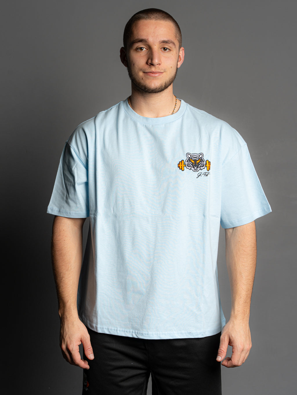 LIGHT BLUE STREET OVER T-SHIRT