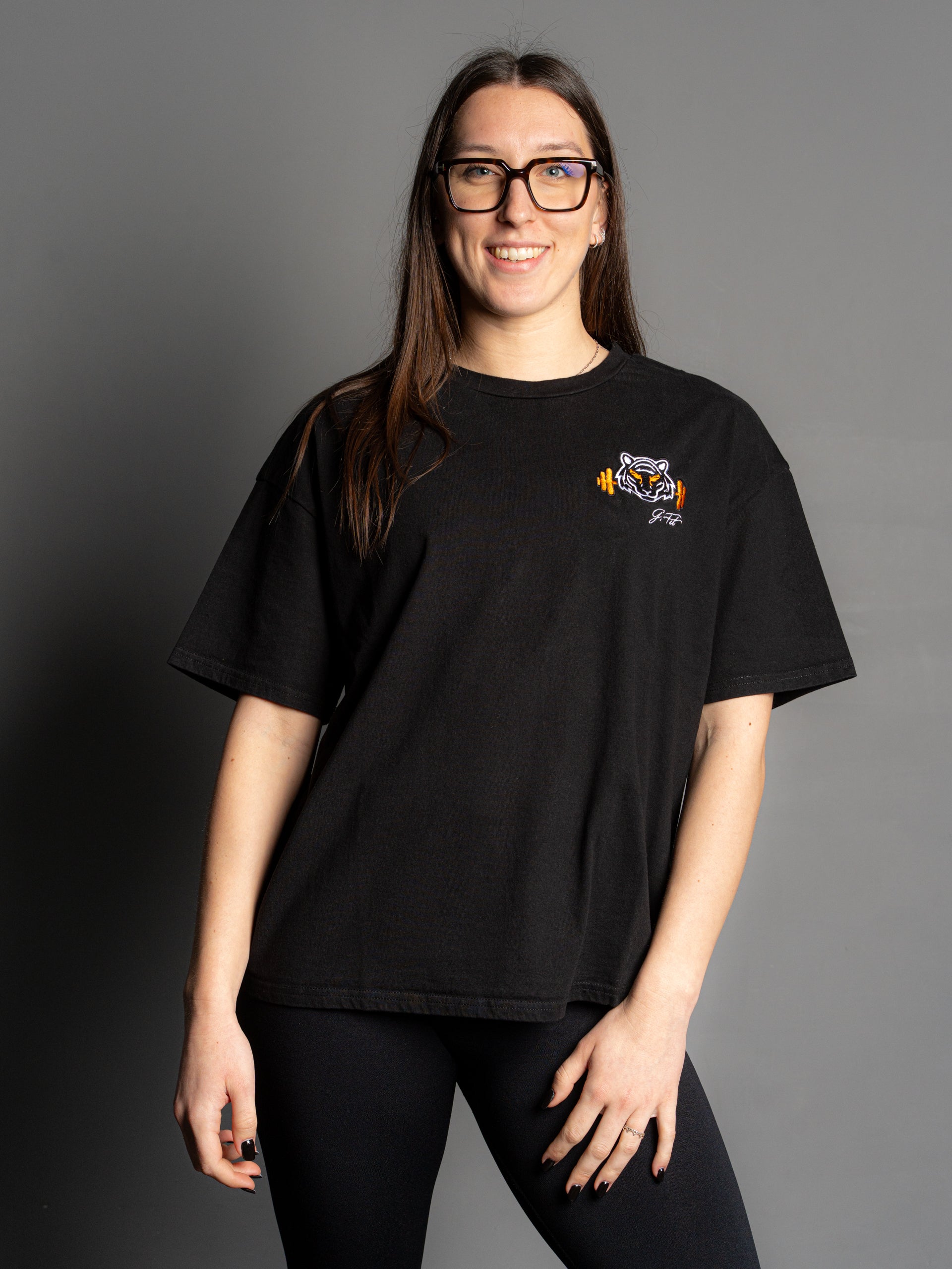 BLACK STREET OVER T-SHIRT