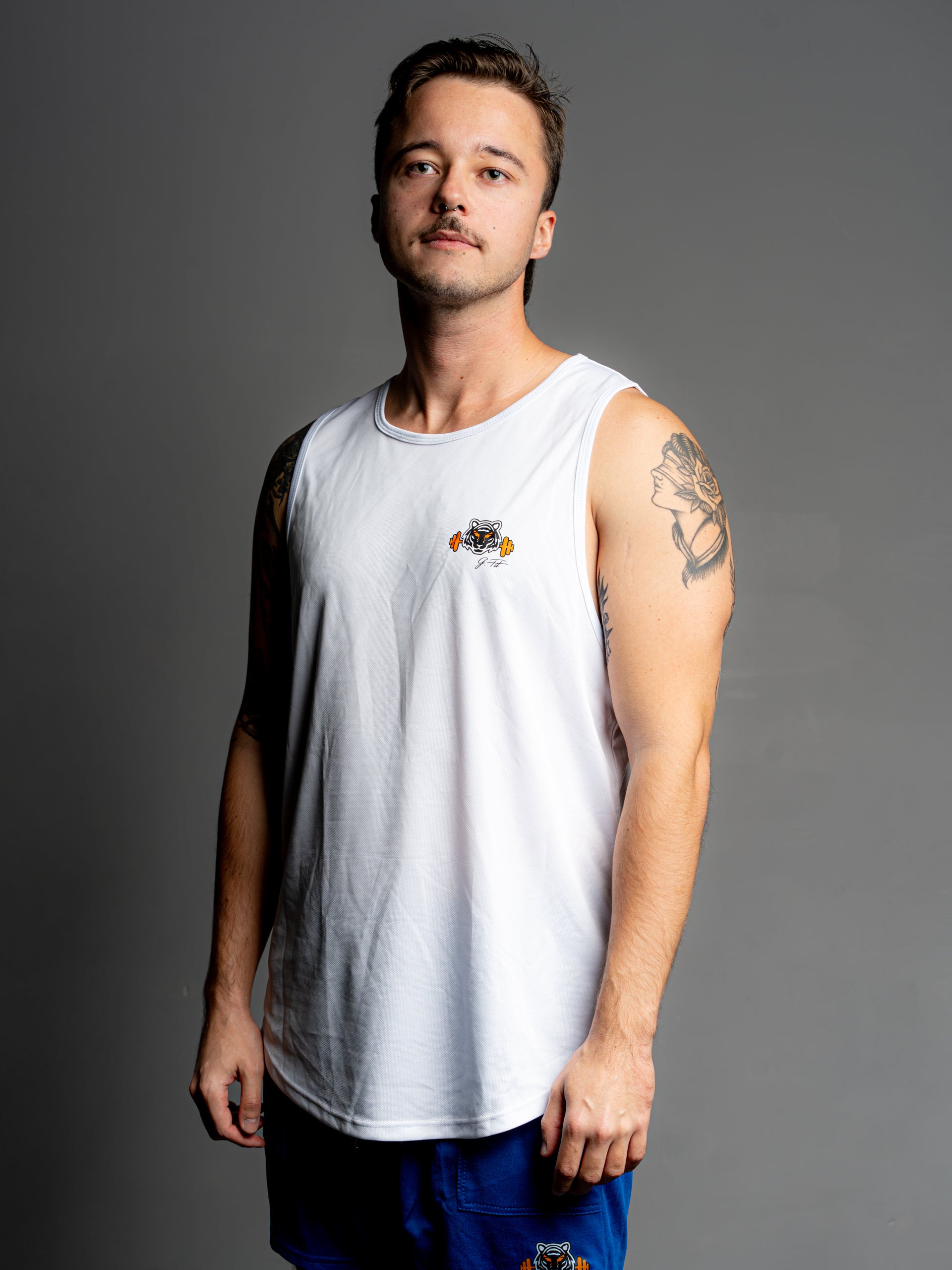 WHITE PERFORMANCE TANK