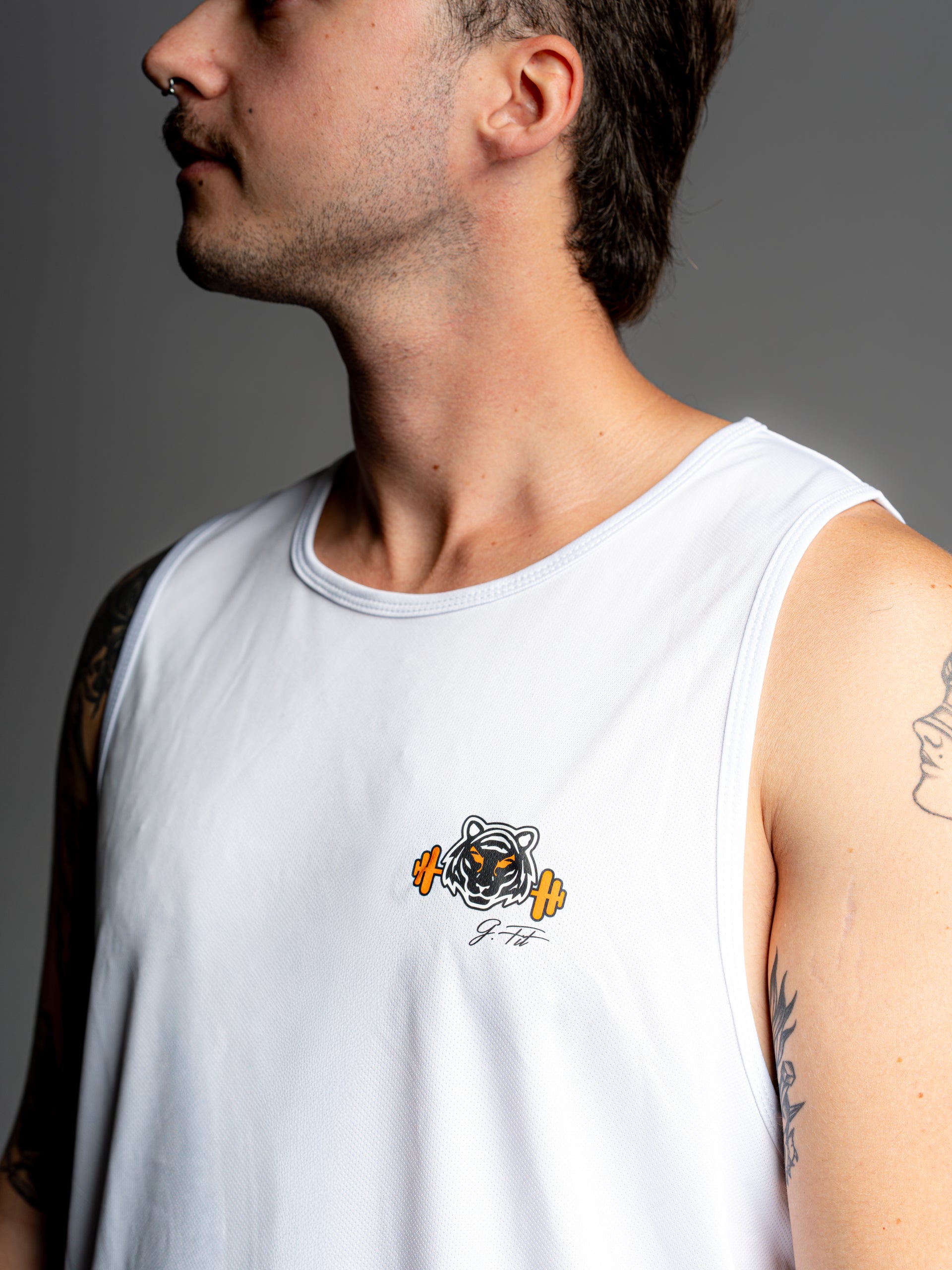 WHITE PERFORMANCE TANK