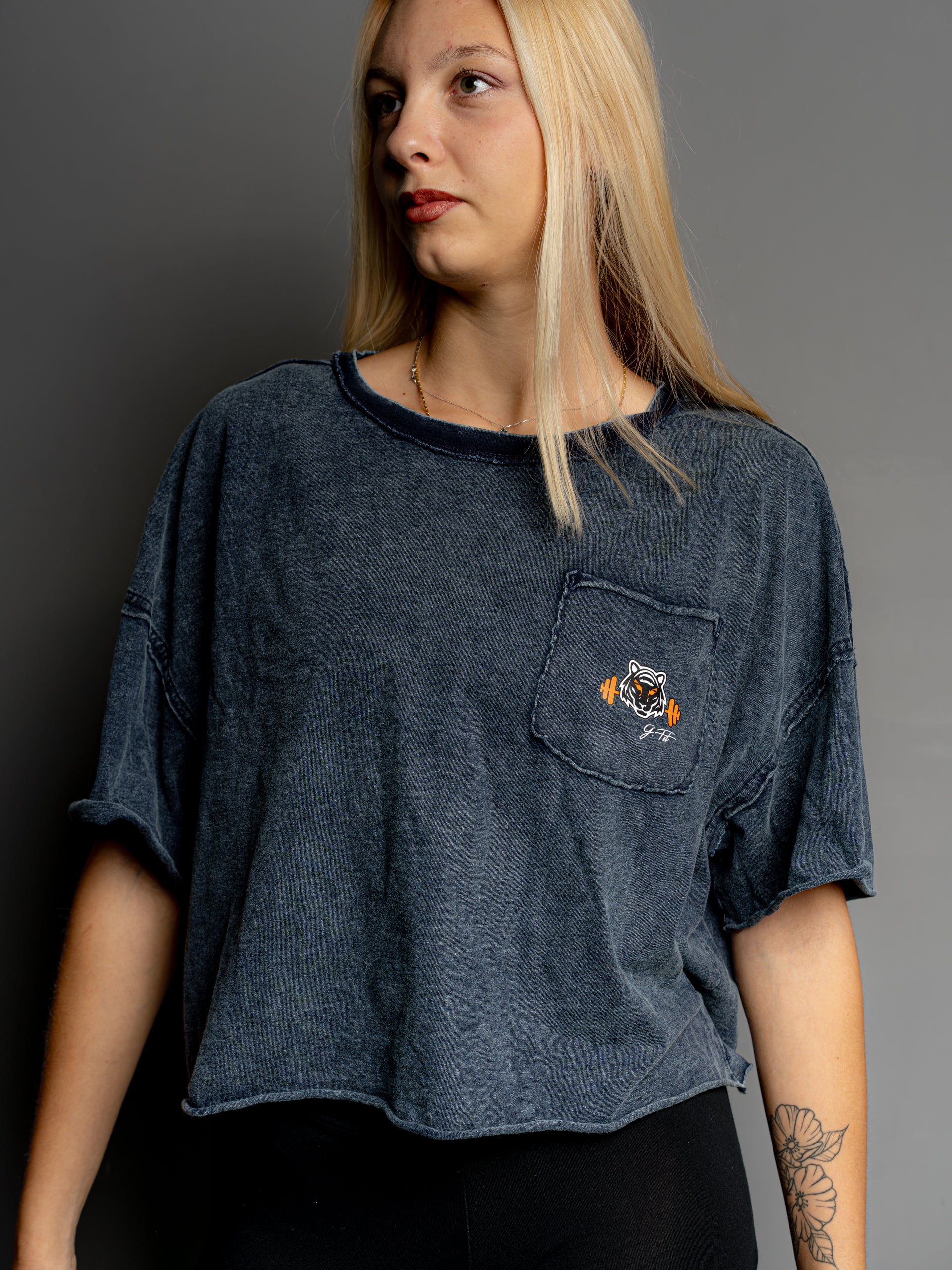 BLUE STREET STYLE T-SHIRT