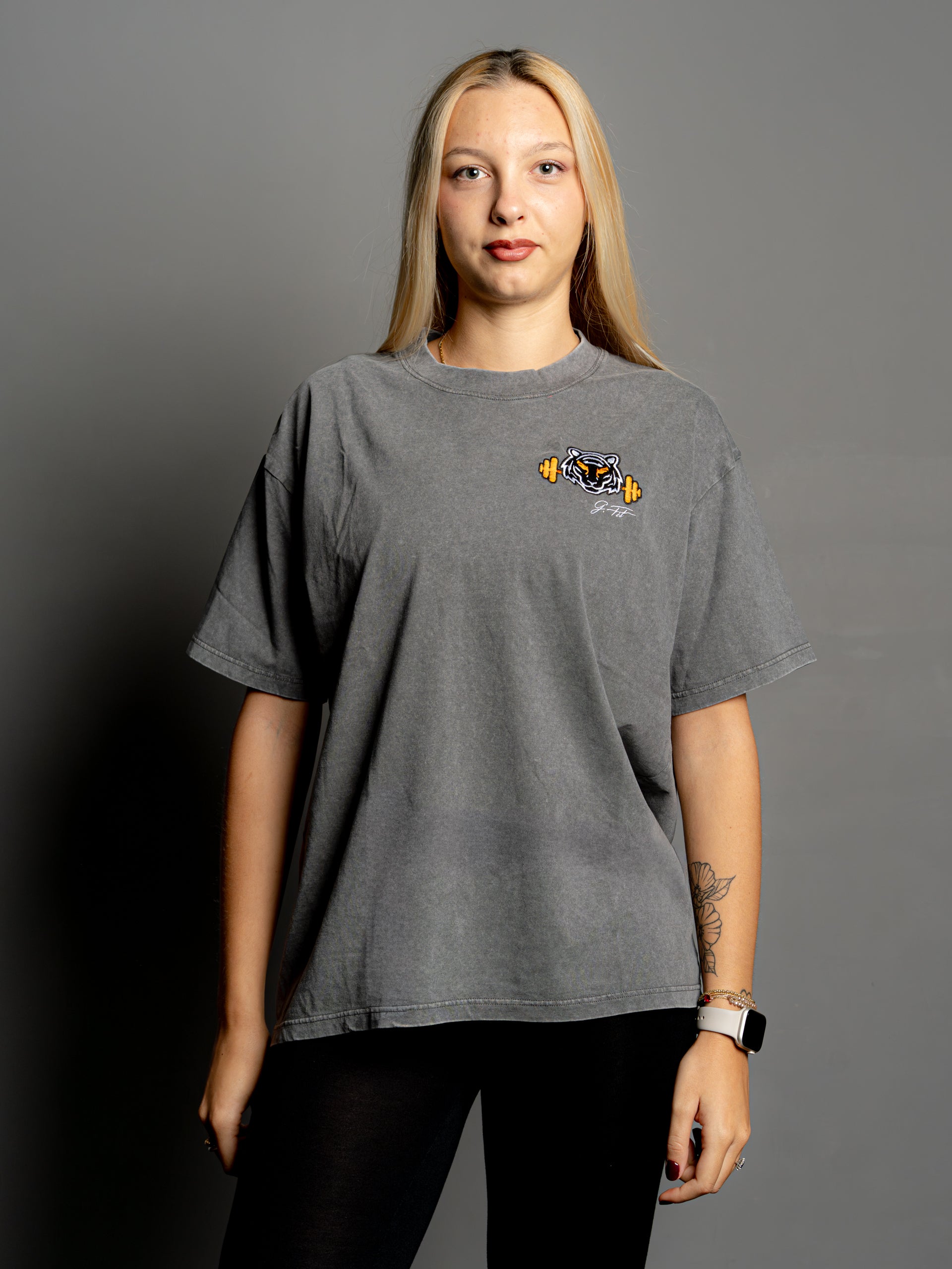 GREY STREET STYLE T-SHIRT