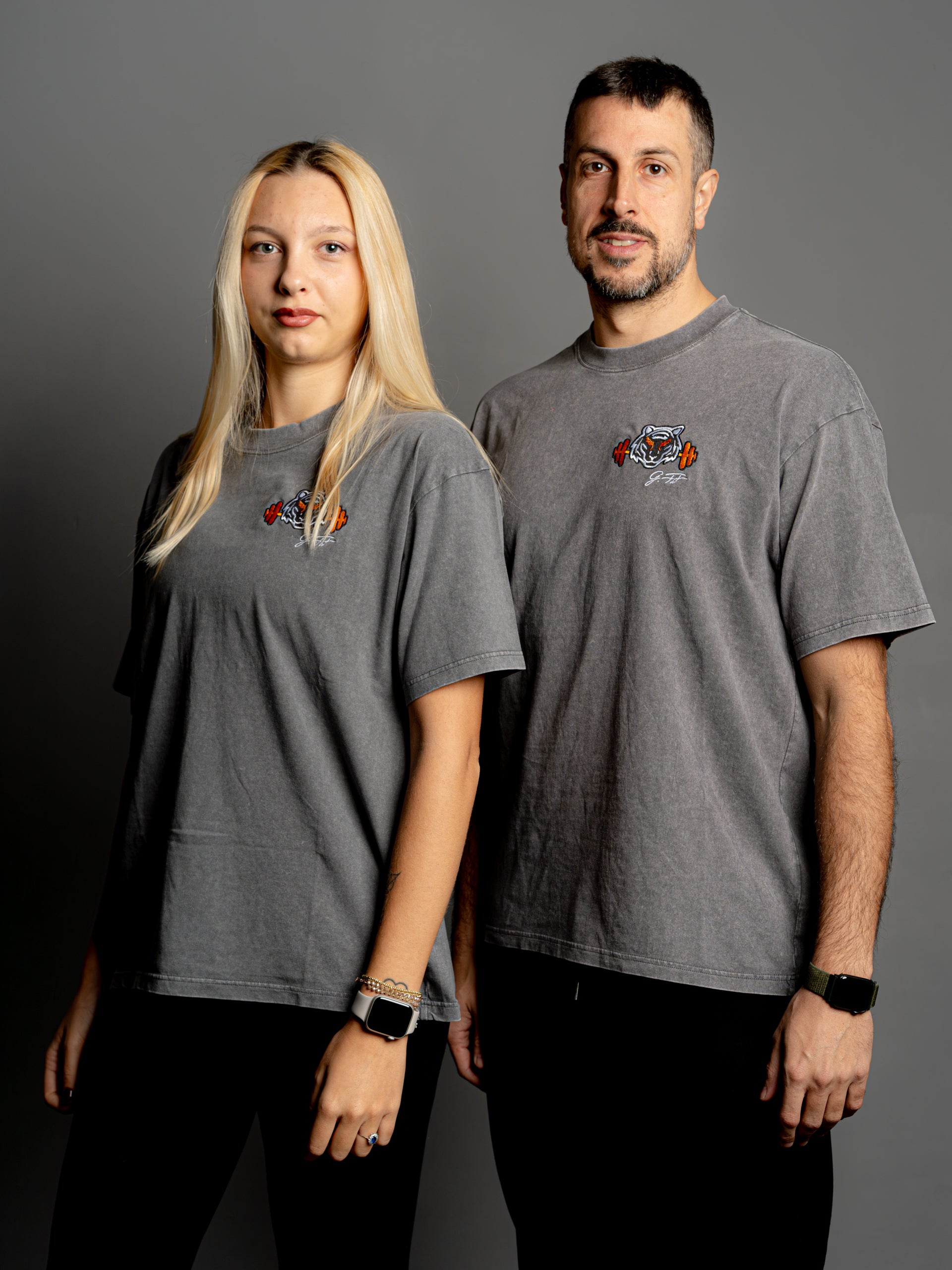 GREY STREET STYLE T-SHIRT