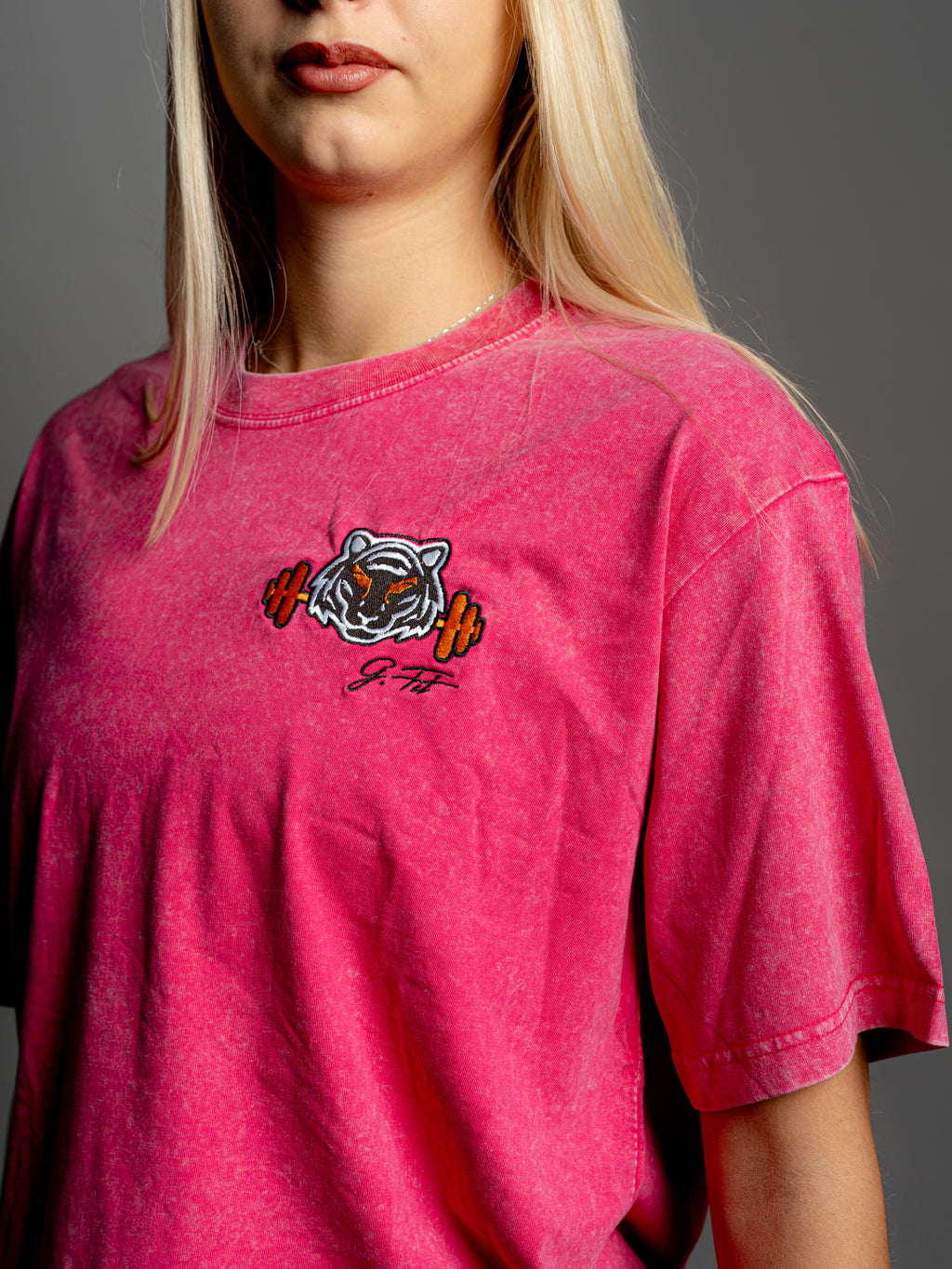 PINK STREET STYLE T-SHIRT