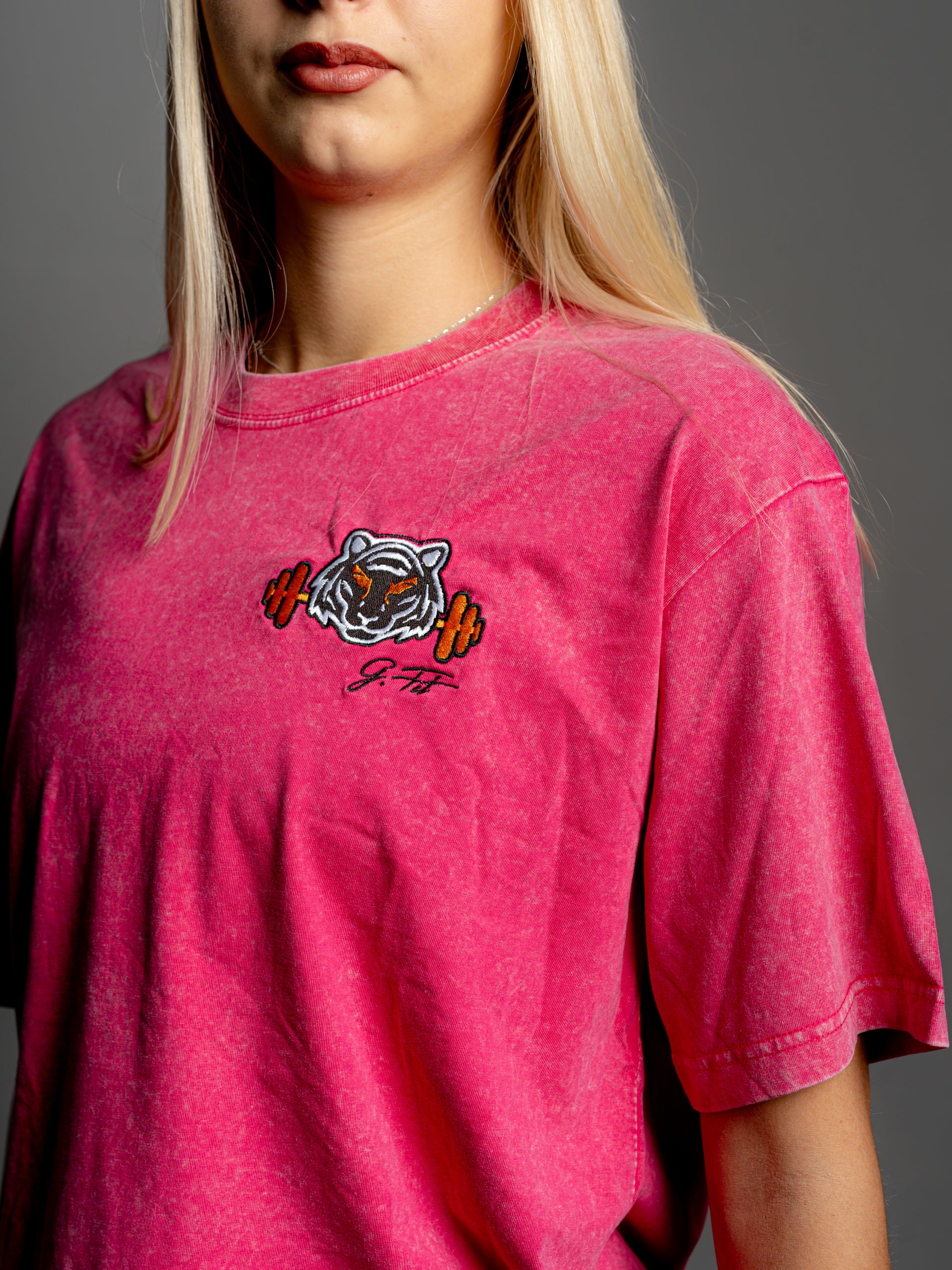 PINK STREET STYLE T-SHIRT