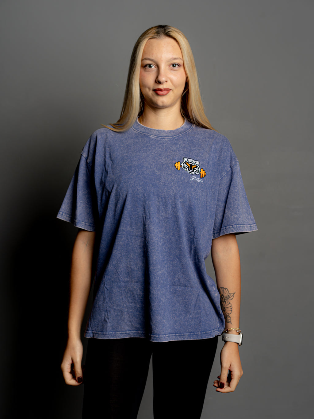 BLUE STREET OVER T-SHIRT