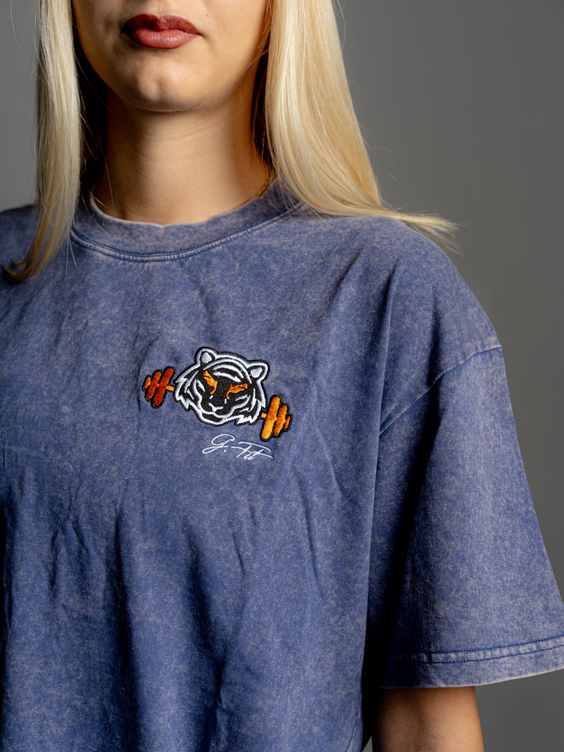 BLUE STREET OVER T-SHIRT