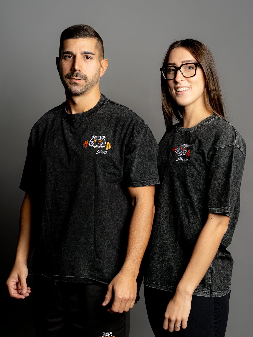 BLACK STREET OVER T-SHIRT