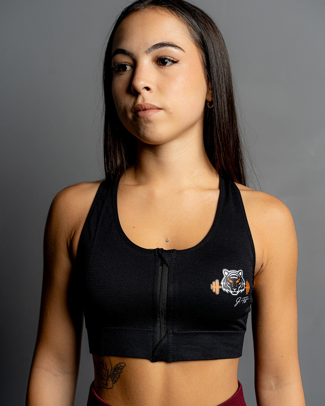 BLACK ZIP-FIT TOP