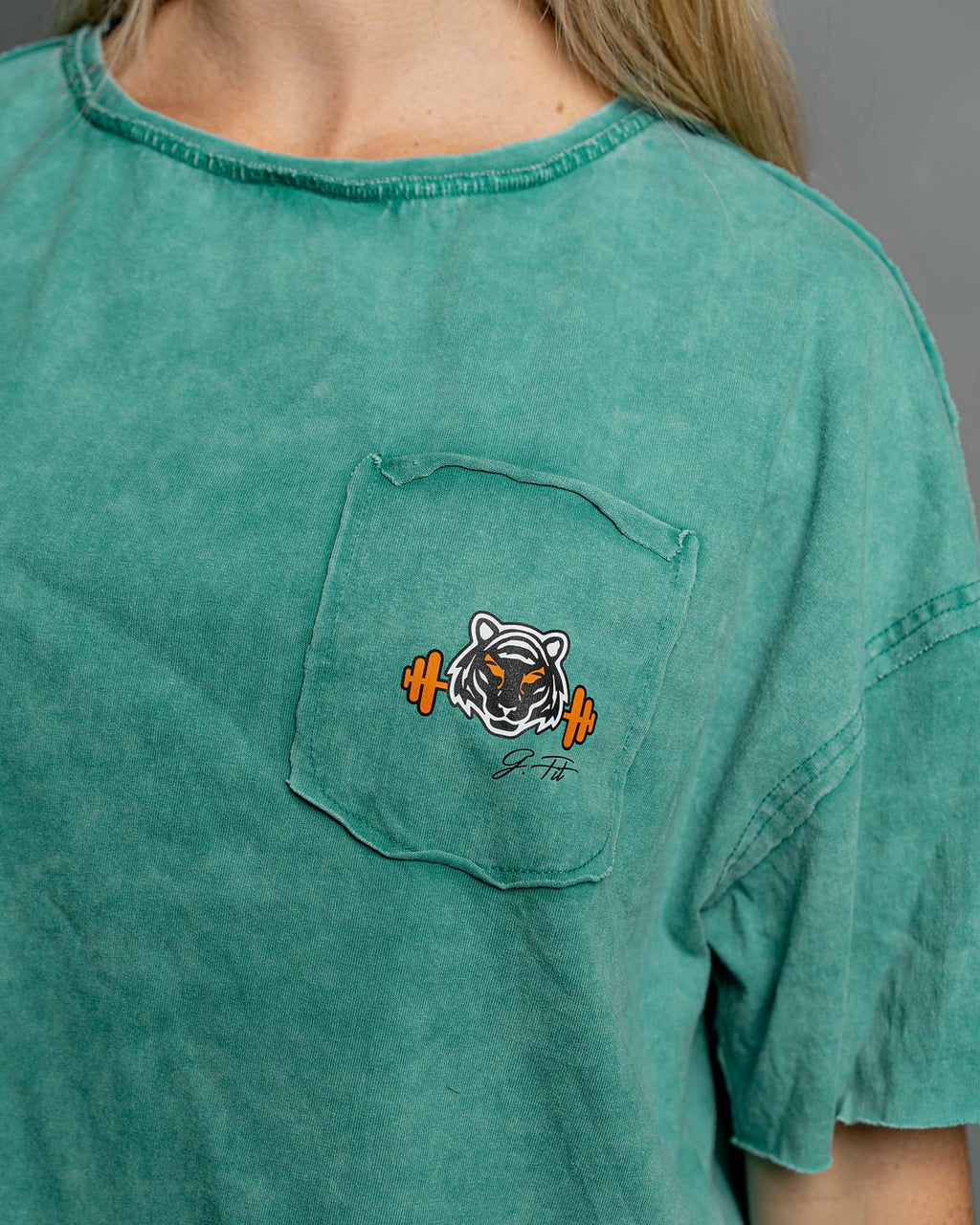 GREEN STREET STYLE T-SHIRT