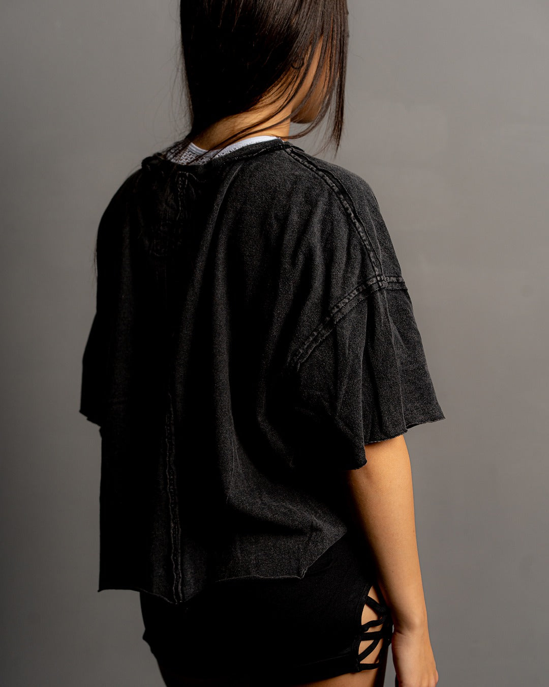 GREY STREET STYLE T-SHIRT