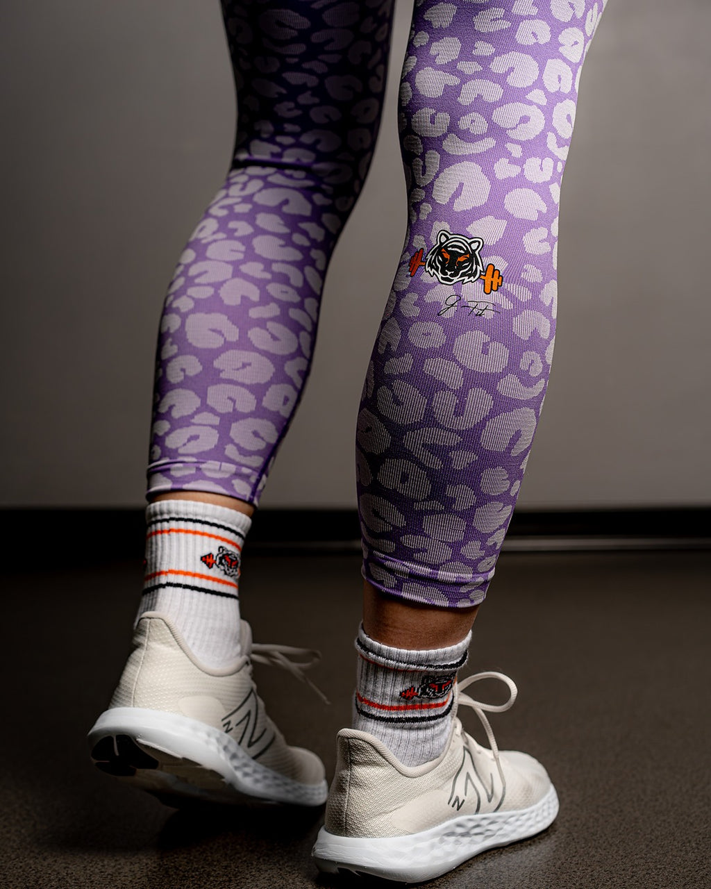 VIOLET LEO LEGGINGS