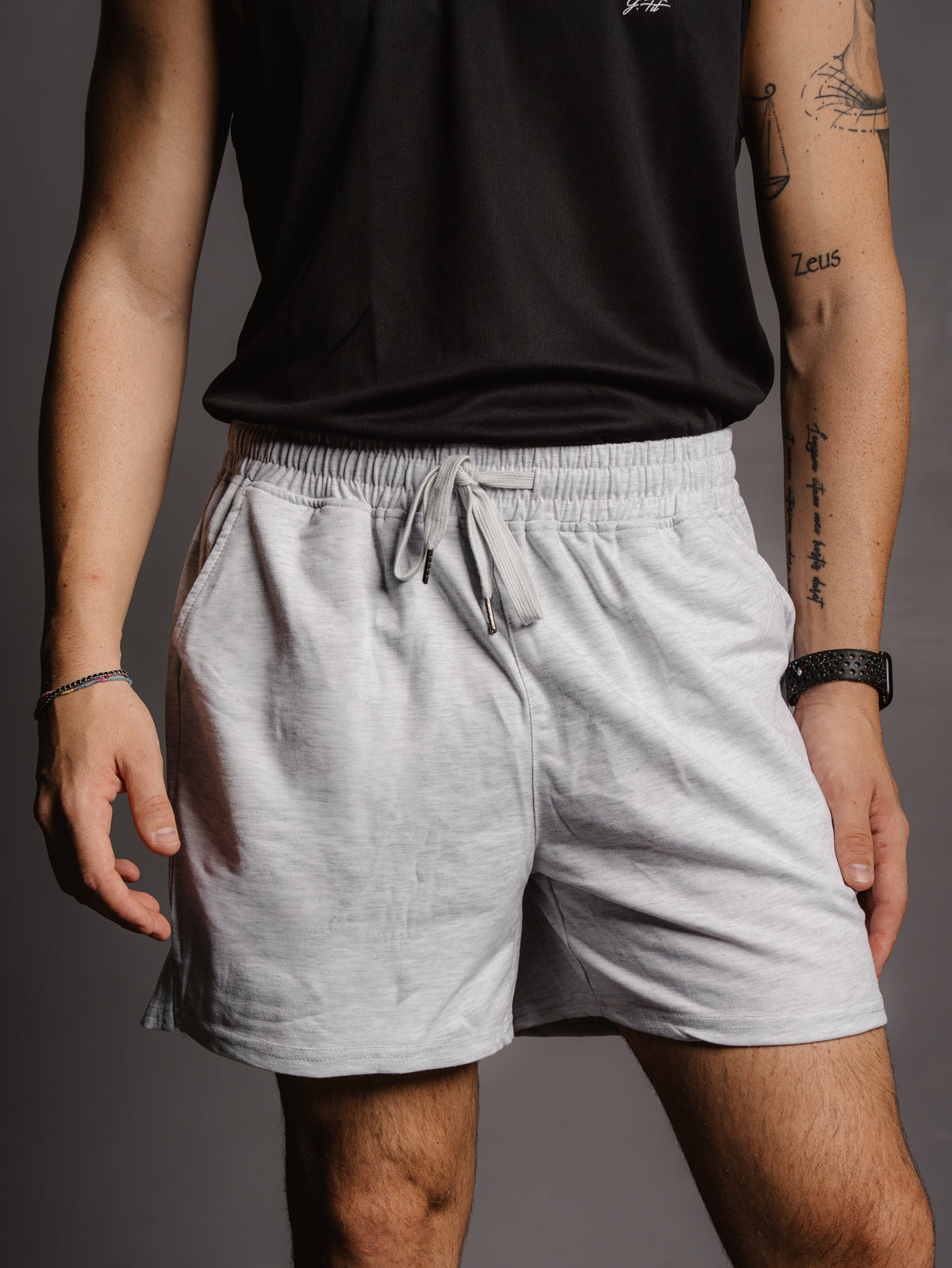 GREY ESSENTIAL SHORT