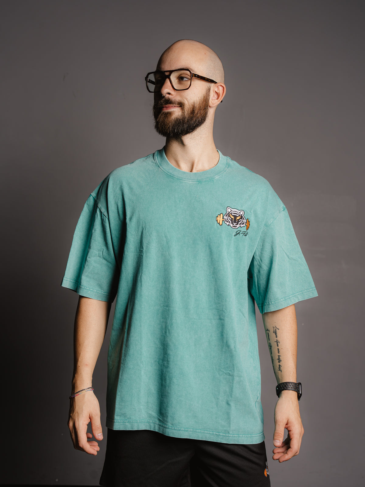 GREEN STREET STYLE T-SHIRT