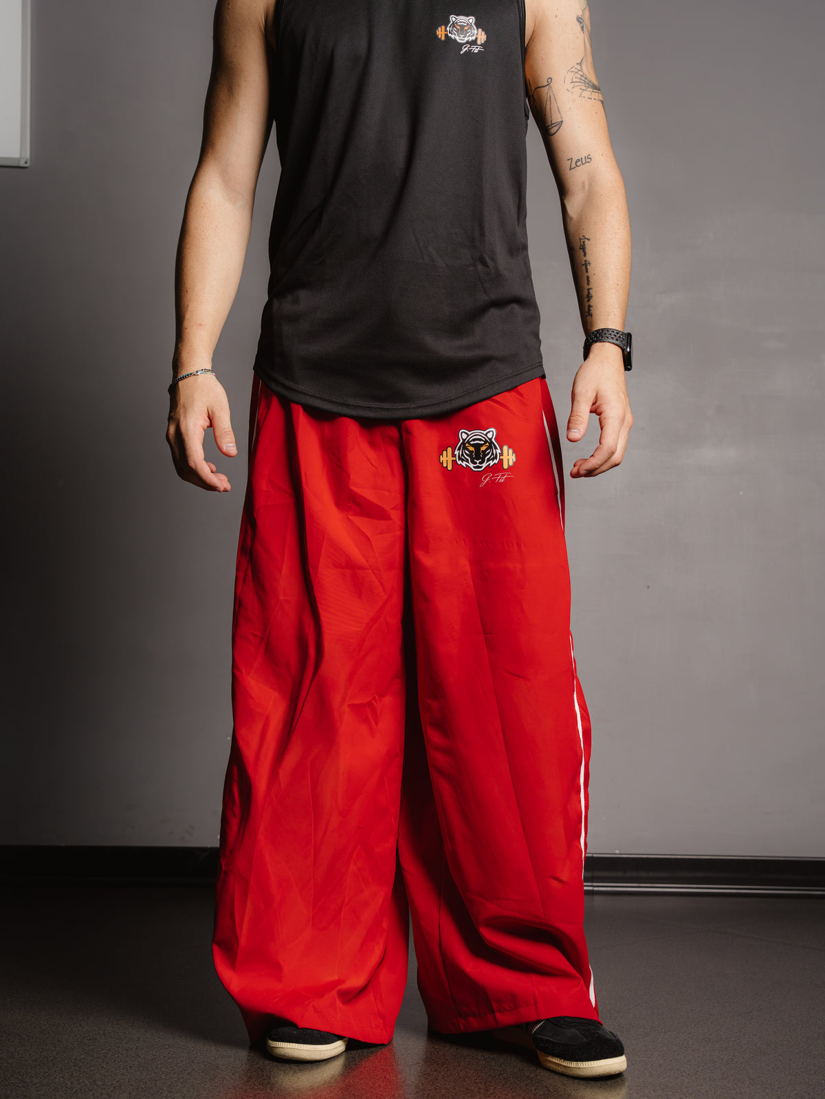 AEROBICS UNISEX PANTS RED