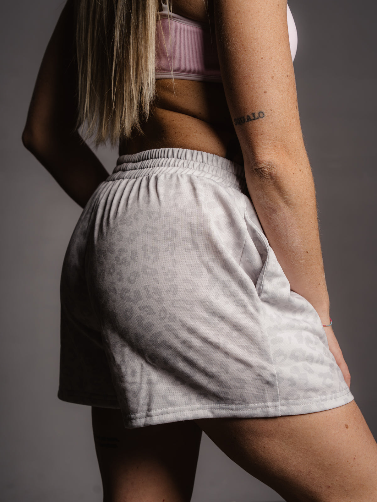 GREY LEOPARD SHORT