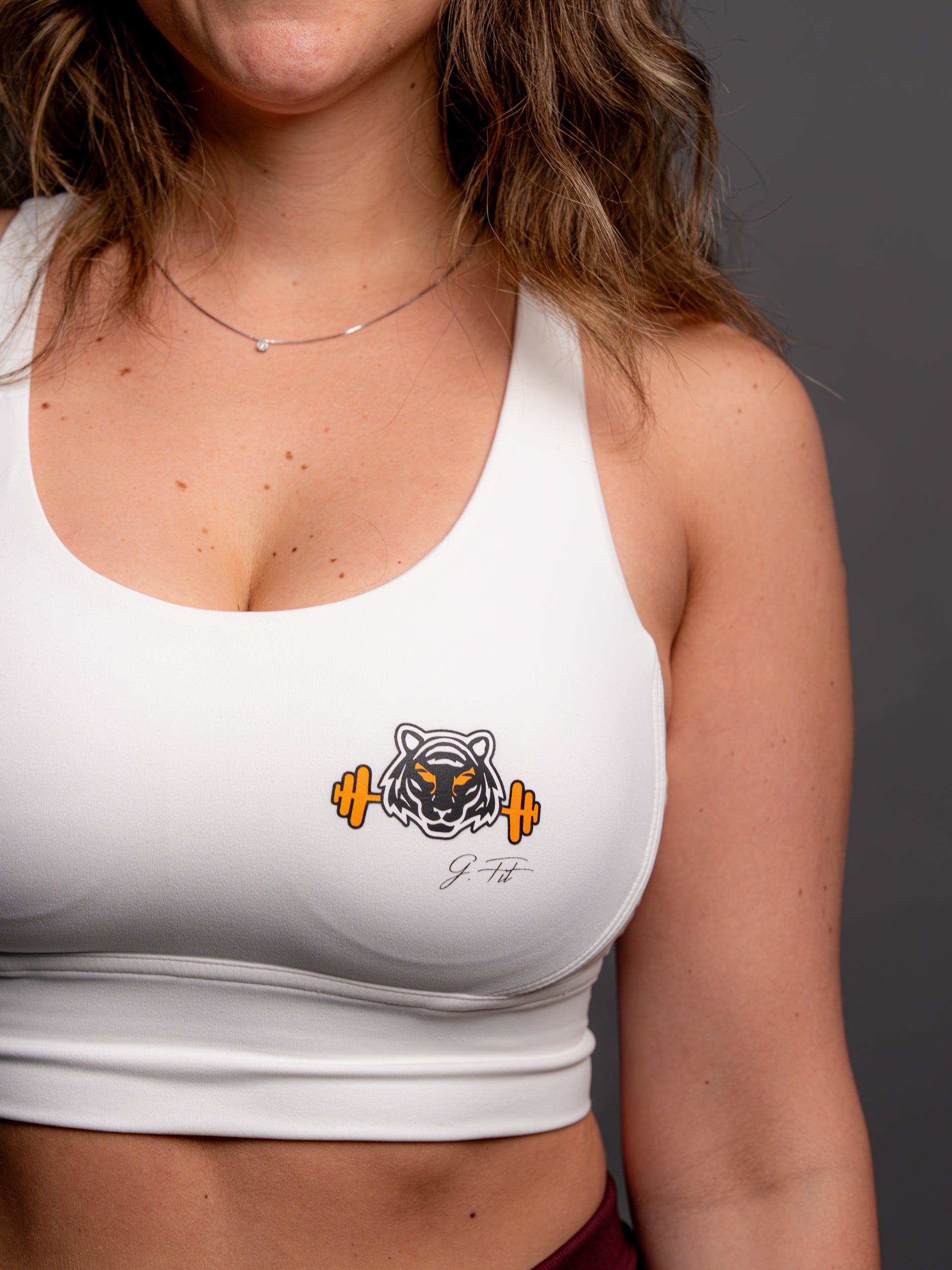 WHITE FULLHOLD TOP