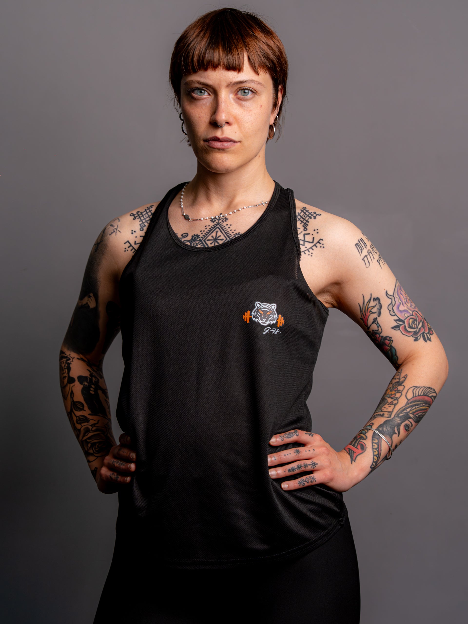 BLACK TANK TOP