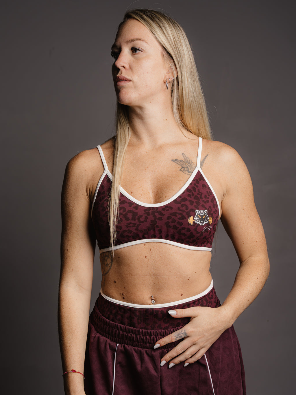 BURGUNDY LEOPARD CONTRAST TOP