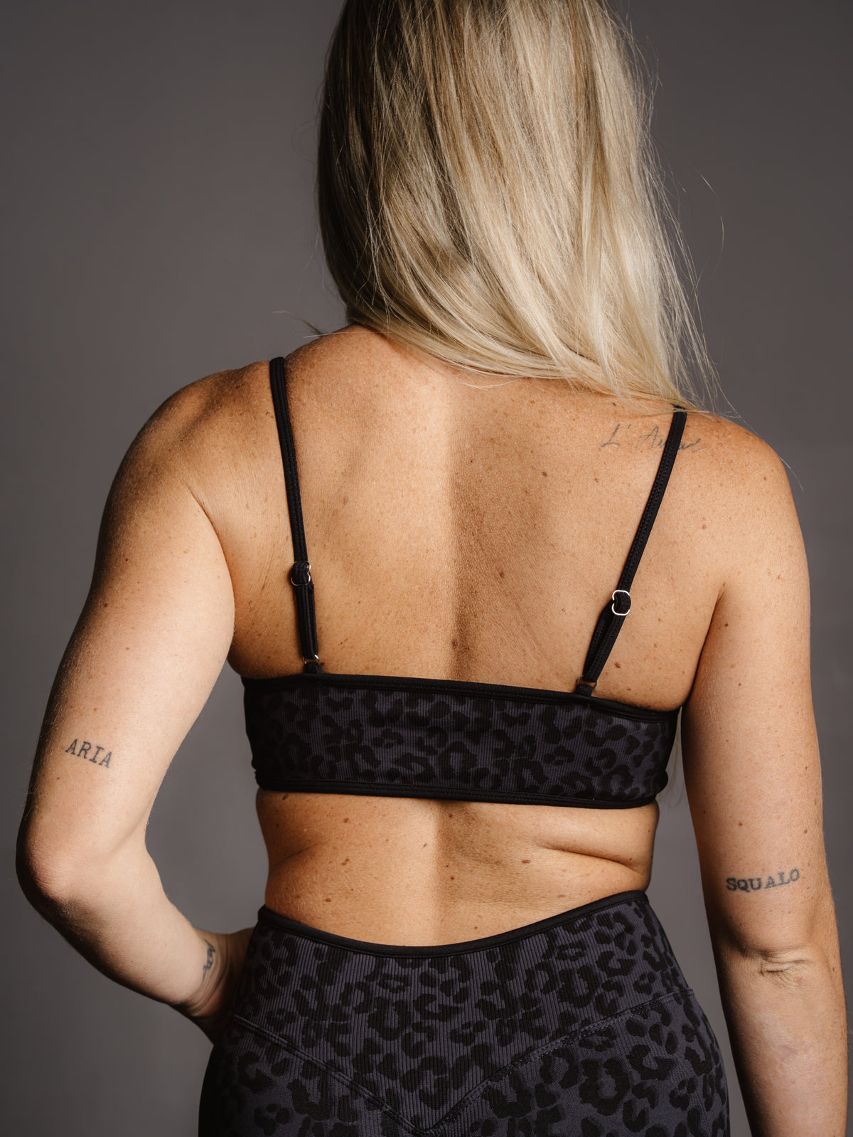 BLACK LEOPARD CONTRAST TOP